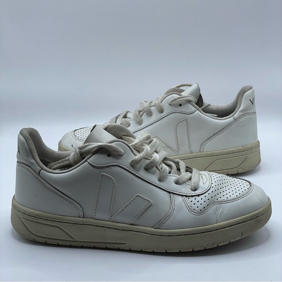Veja White Women’s sneakers EU 38 US 7 - Picture 1 of 8